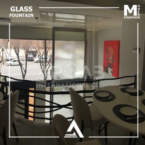 آبنمای شیشه ایی