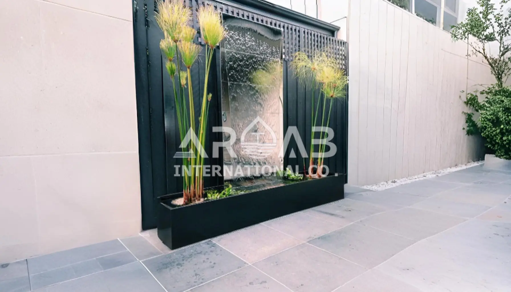آب نما شیشه ای